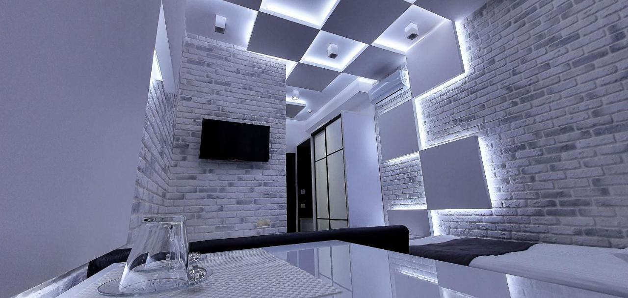 Hotel Pidkova Rivne Esterno foto