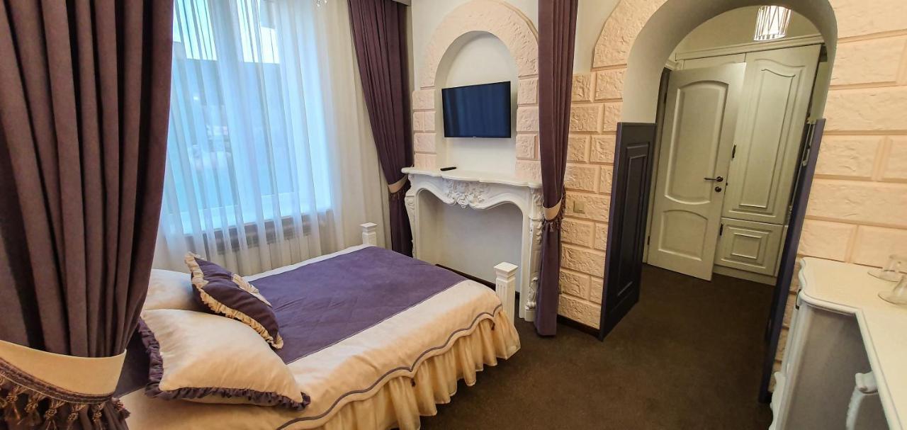 Hotel Pidkova Rivne Esterno foto