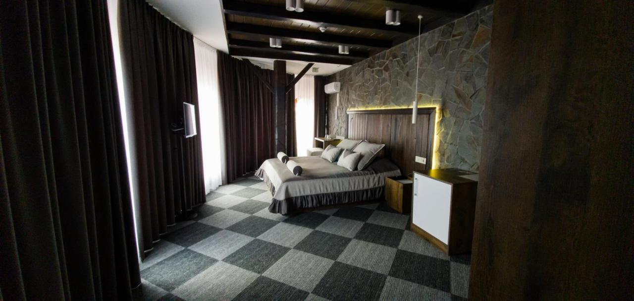 Hotel Pidkova Rivne Esterno foto