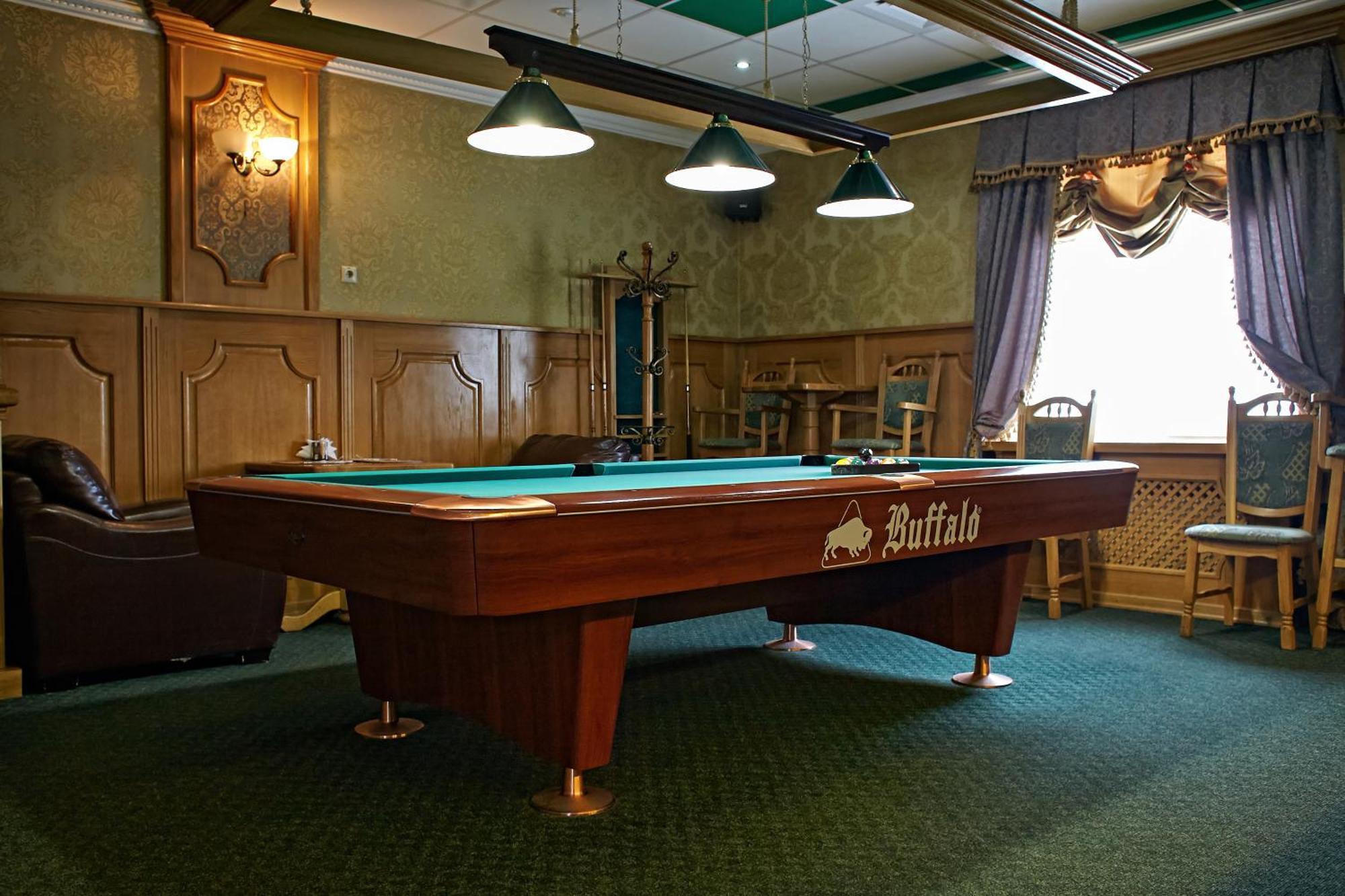 Hotel Pidkova Rivne Esterno foto
