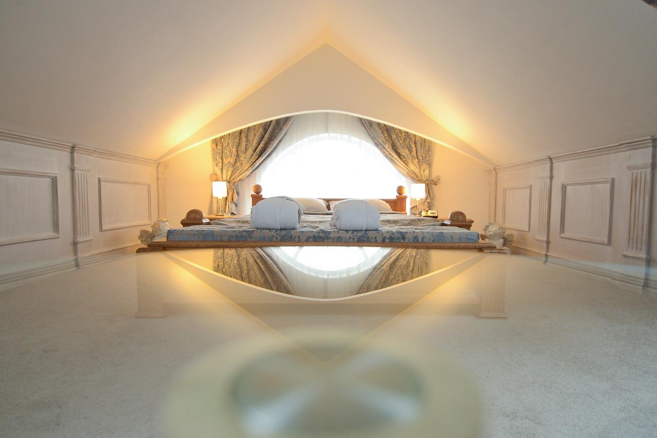 Hotel Pidkova Rivne Esterno foto